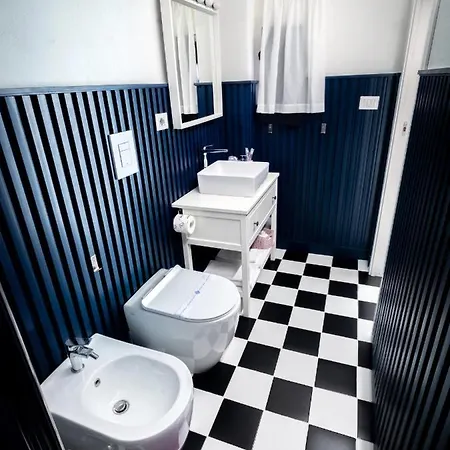 Momarooms Bed and Breakfast