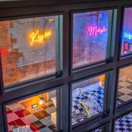 Bed and Breakfast Momarooms Νάπολη