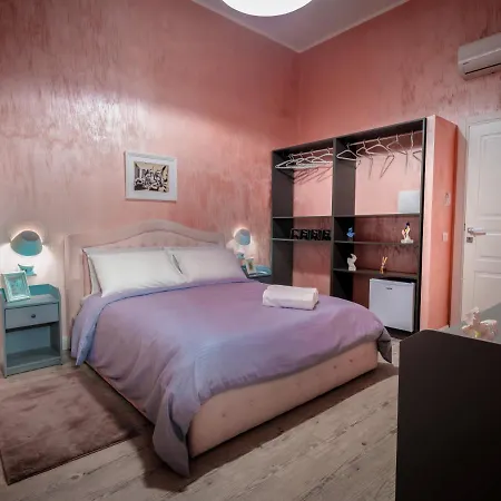 Momarooms 4*