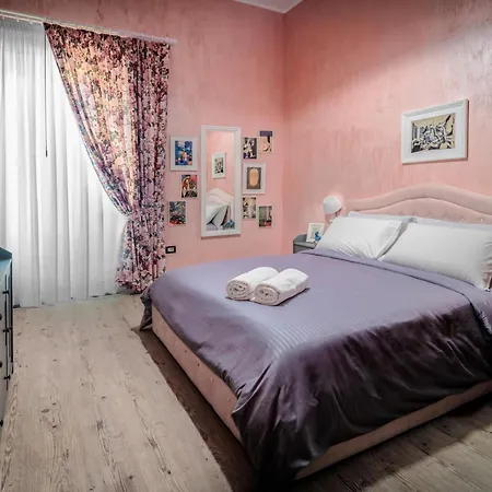 Momarooms 4*